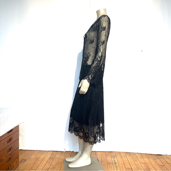 Vintage Lace Top And Skirt Suit - Picture 2 of 10